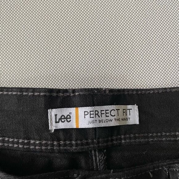 Lee Perfect Fit Black Straight Leg Denim Jeans Women’s Size 16 Short EUC - Picture 6 of 12